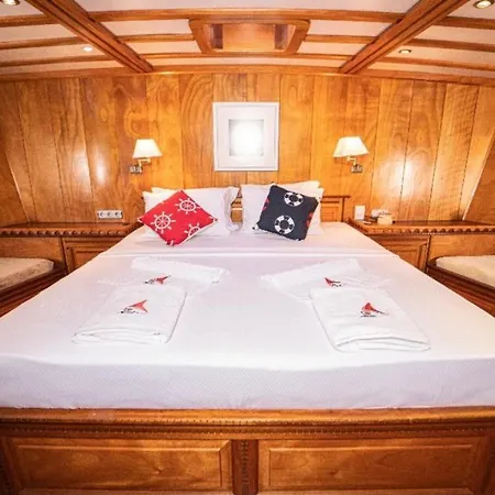 Hka Neta Yachting Botel